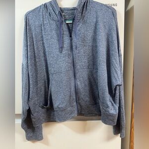 GAP Fit Brushed Tech Jersey in Heathered Blue